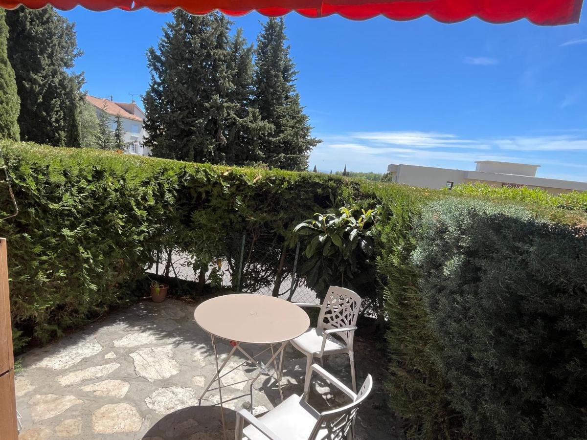 Apartment Avec Terrasse Et Parking A