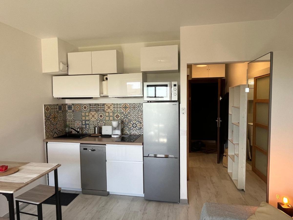Apartment Avec Terrasse Et Parking A *